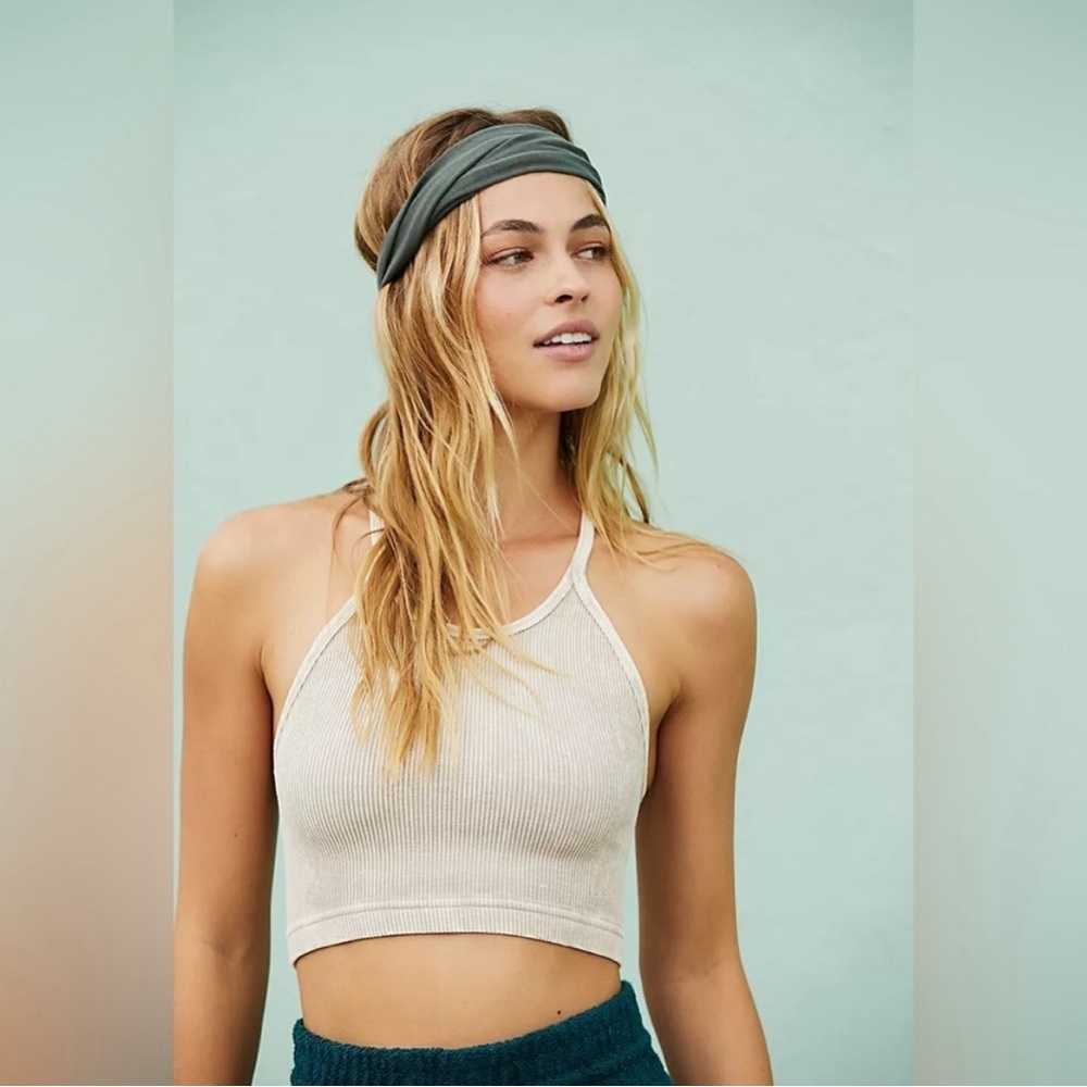Free People Happiness Runs Crop NWOT
